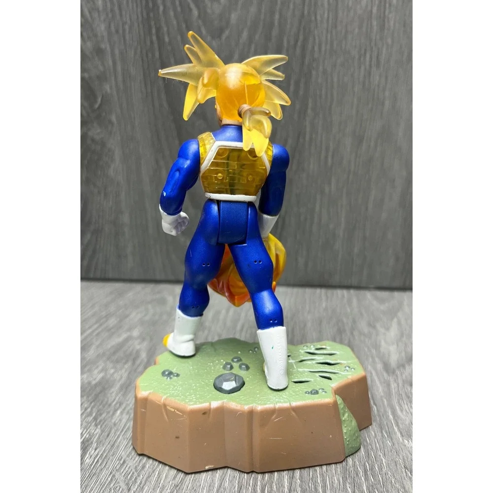 Irwin Toy Dragon Ball Z Super Saiyan Trunks Action Figure with Base 2002
